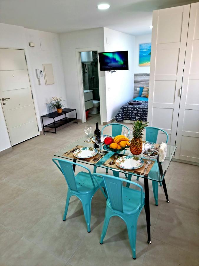 Apartamentos Elemar Free Luggage Storage マラガ エクステリア 写真