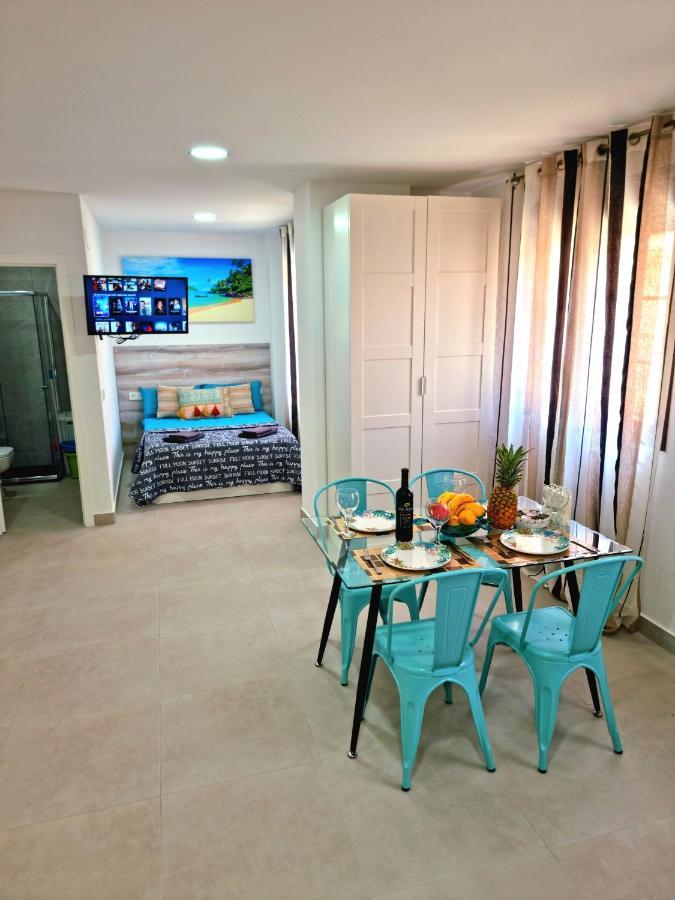Apartamentos Elemar Free Luggage Storage マラガ エクステリア 写真