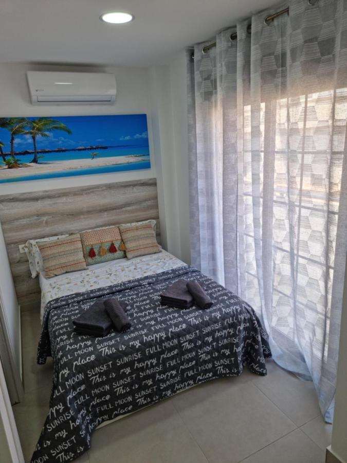Apartamentos Elemar Free Luggage Storage マラガ エクステリア 写真