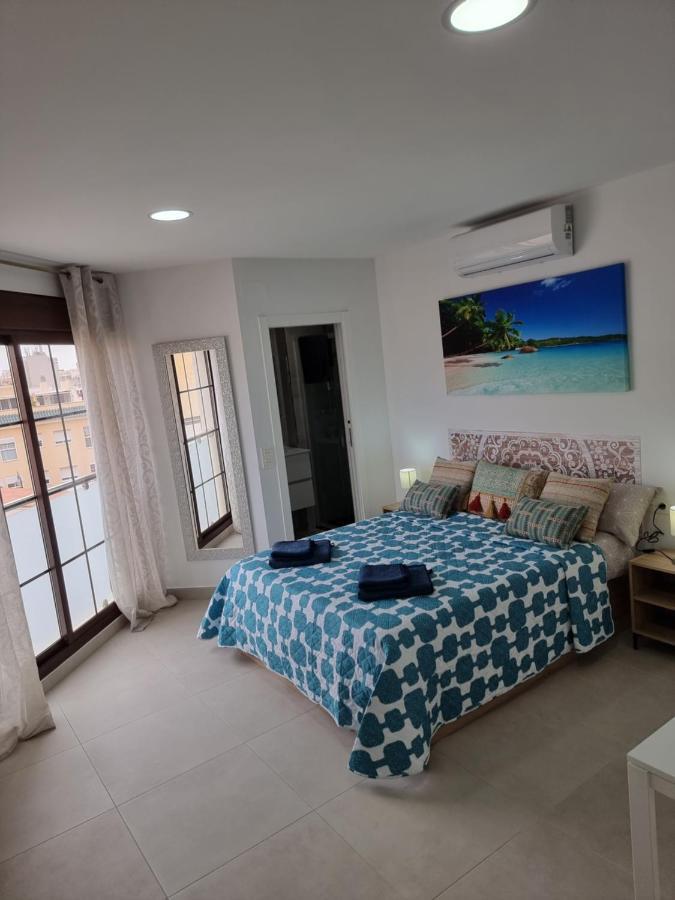 Apartamentos Elemar Free Luggage Storage マラガ エクステリア 写真