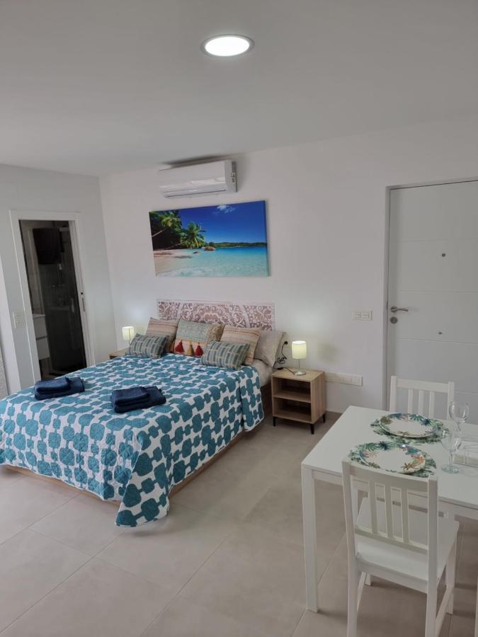 Apartamentos Elemar Free Luggage Storage マラガ エクステリア 写真
